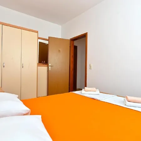 Apartment Fuer 4 Personen Ca 49 Qm In Rovinj, Istrien Istrische Riviera Rovinj