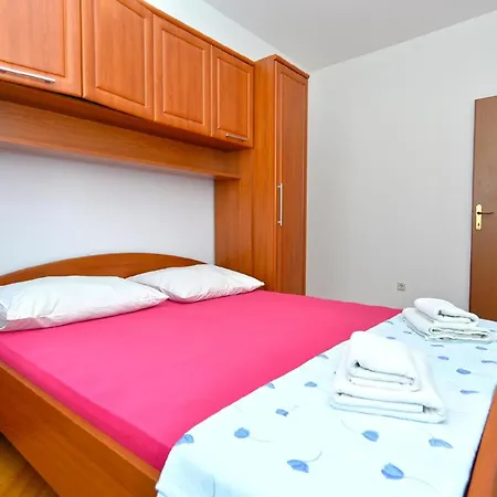 Apartment Fuer 4 Personen Ca 49 Qm In Rovinj, Istrien Istrische Riviera