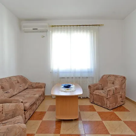 Fuer 4 Personen Ca 49 Qm In Rovinj, Istrien Istrische Riviera Apartment